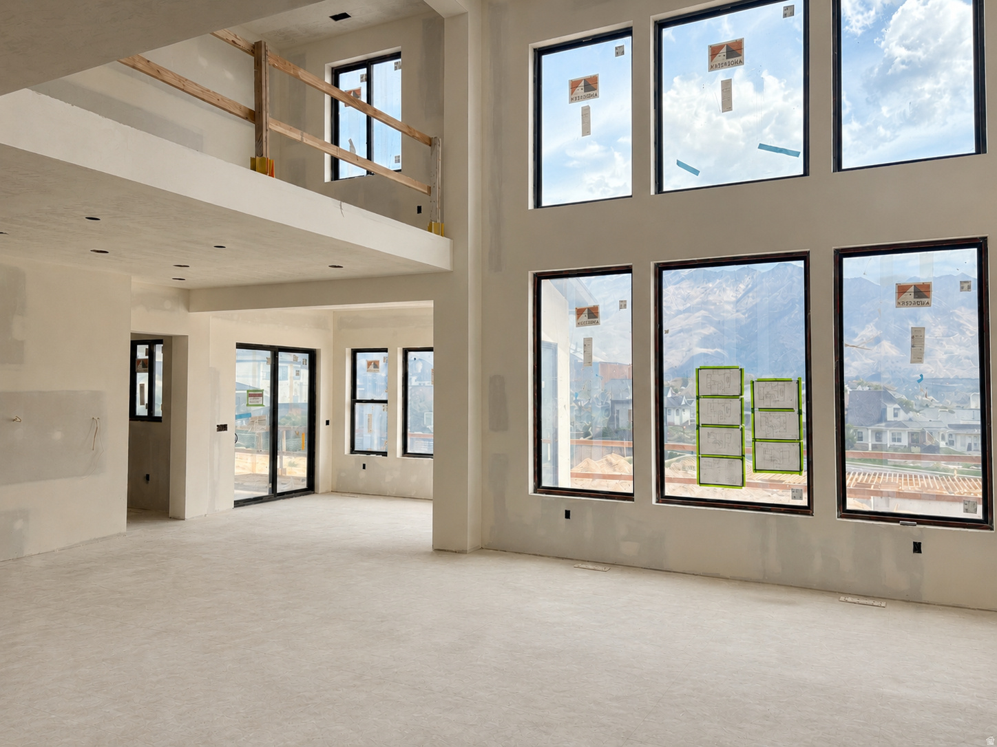 HIGHLAND OAKS - Residential