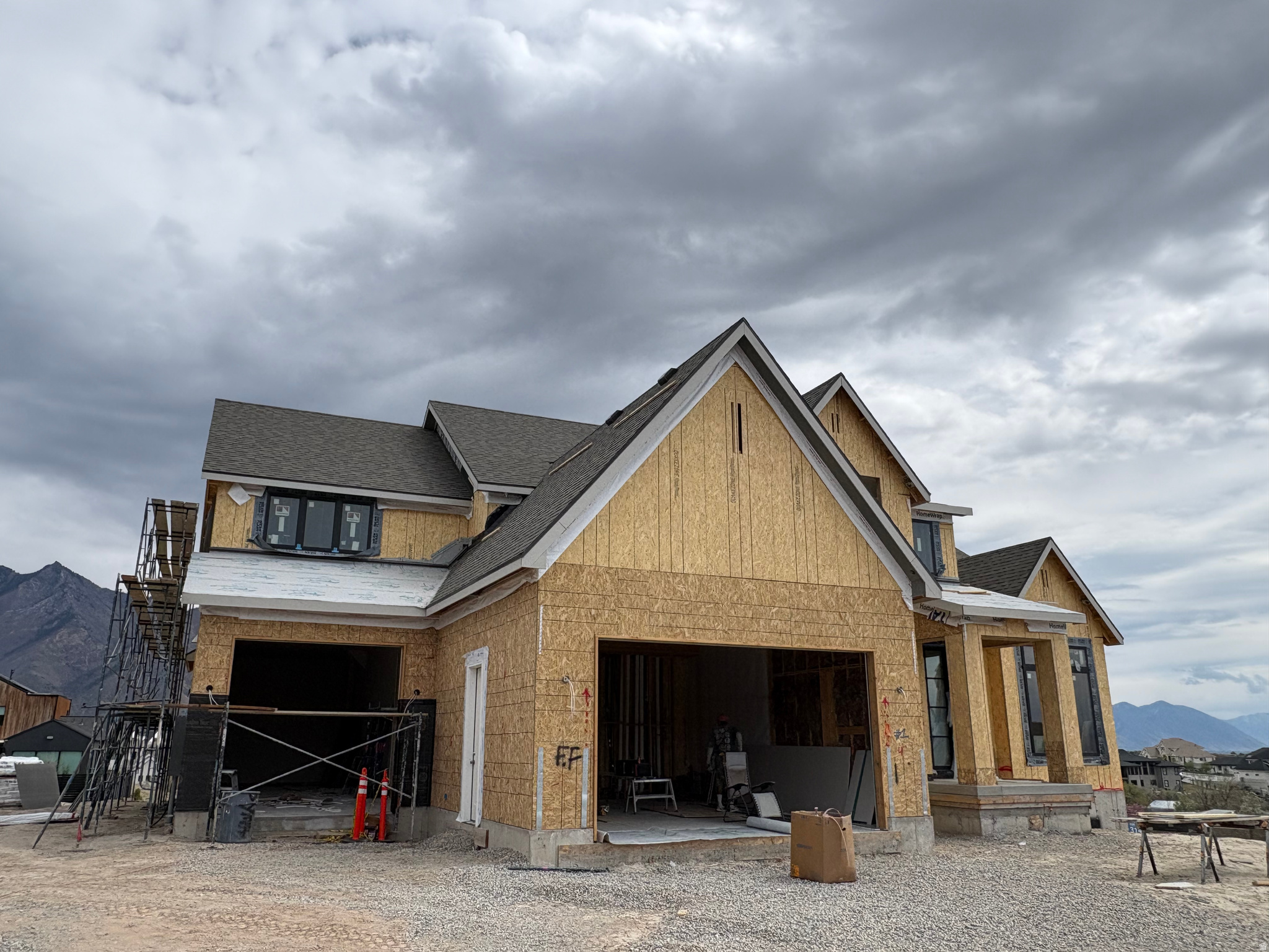 HIGHLAND OAKS - Residential