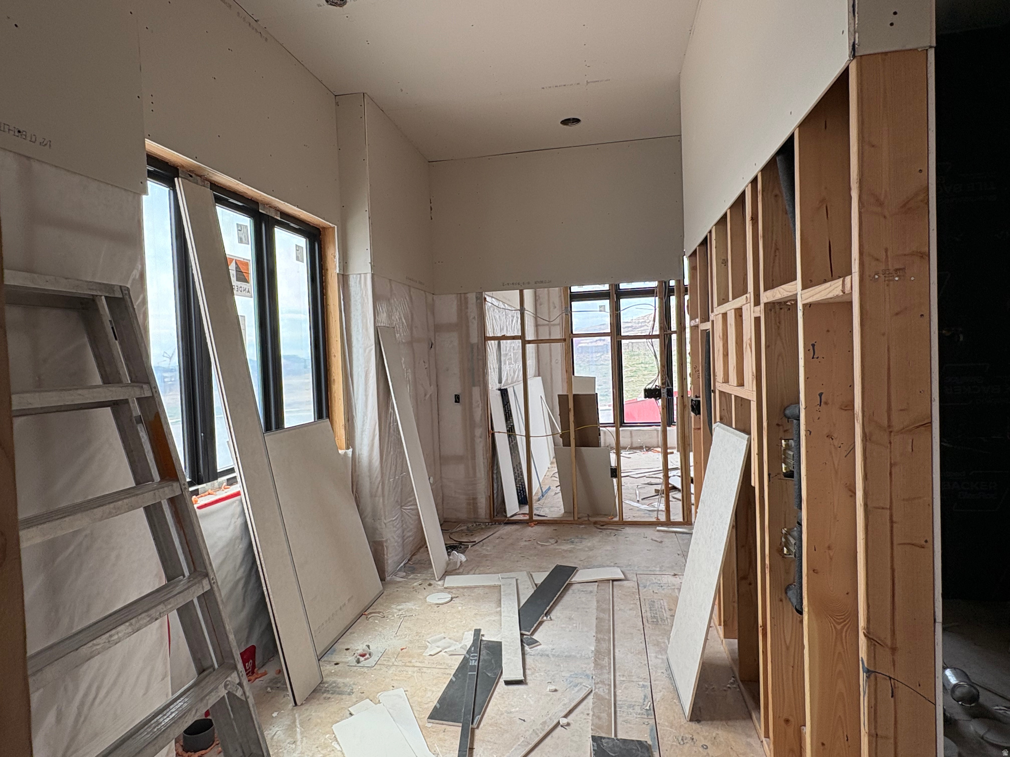 HIGHLAND OAKS - Residential