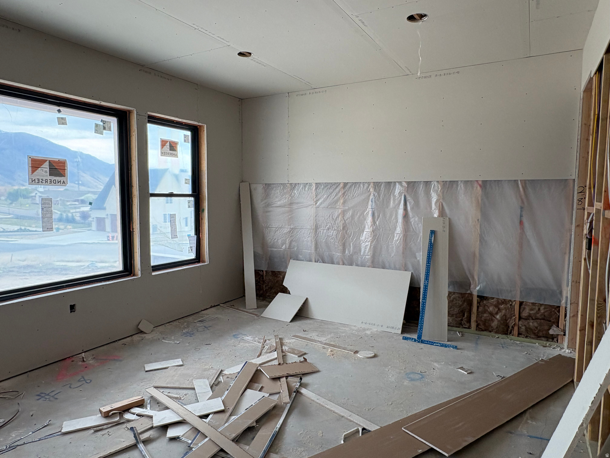 HIGHLAND OAKS - Residential