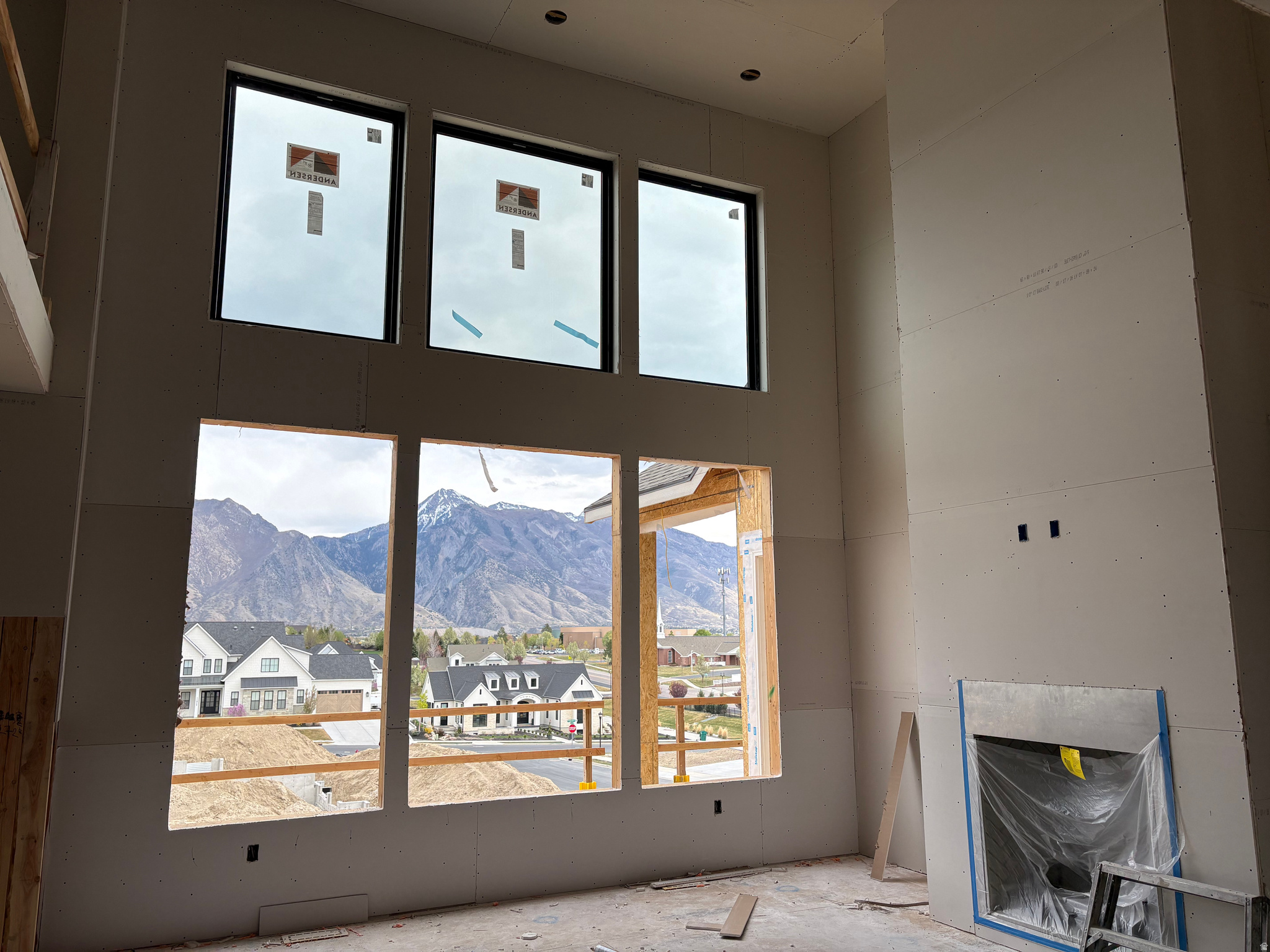 HIGHLAND OAKS - Residential