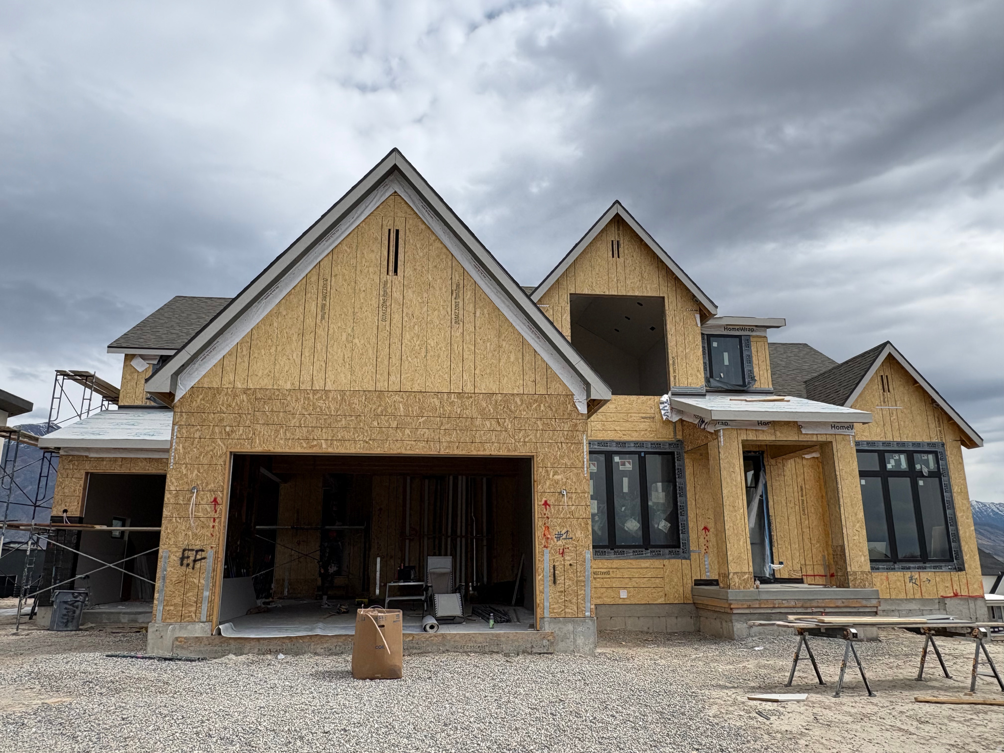 HIGHLAND OAKS - Residential