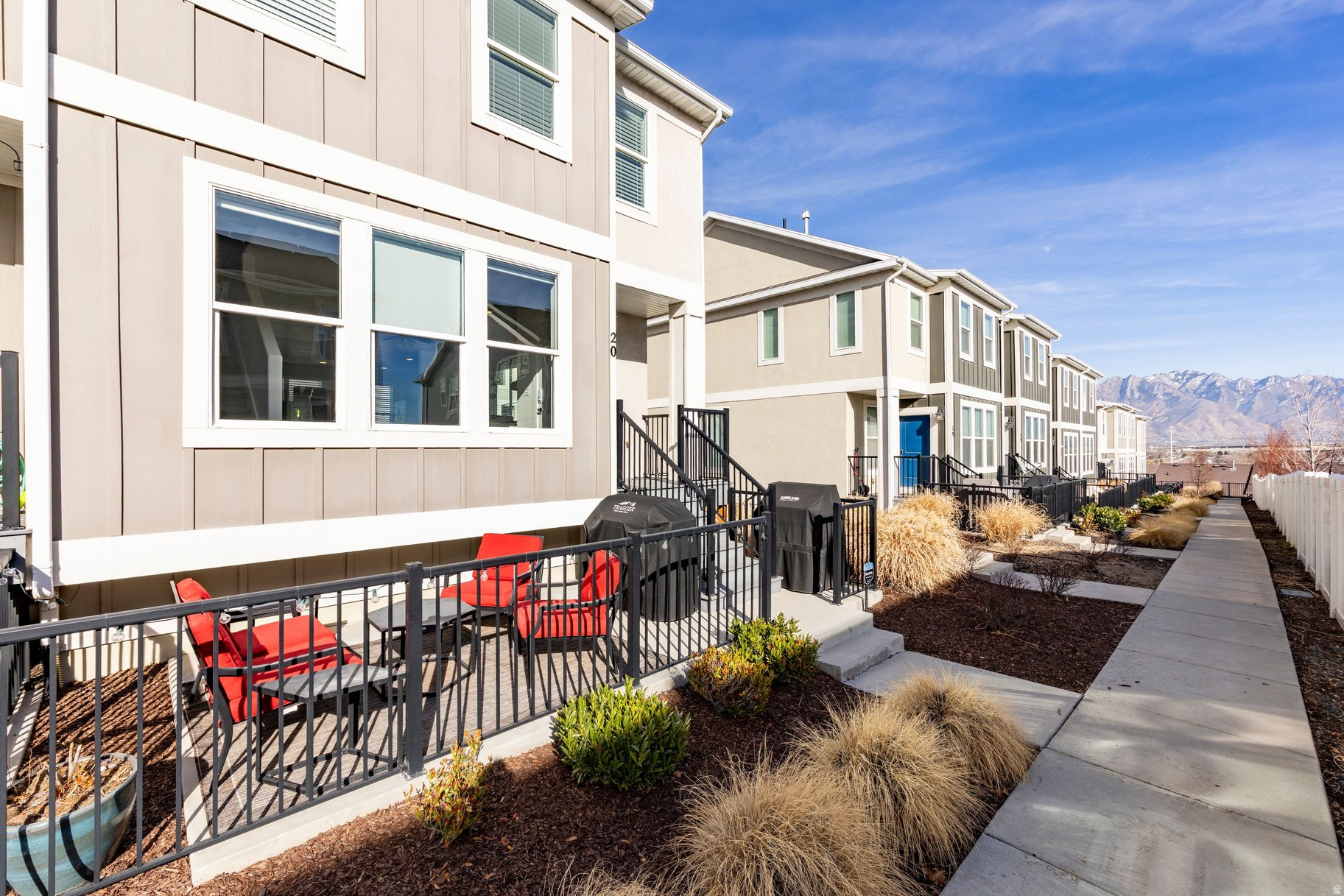 GLENMORE VILLAGE - Residential