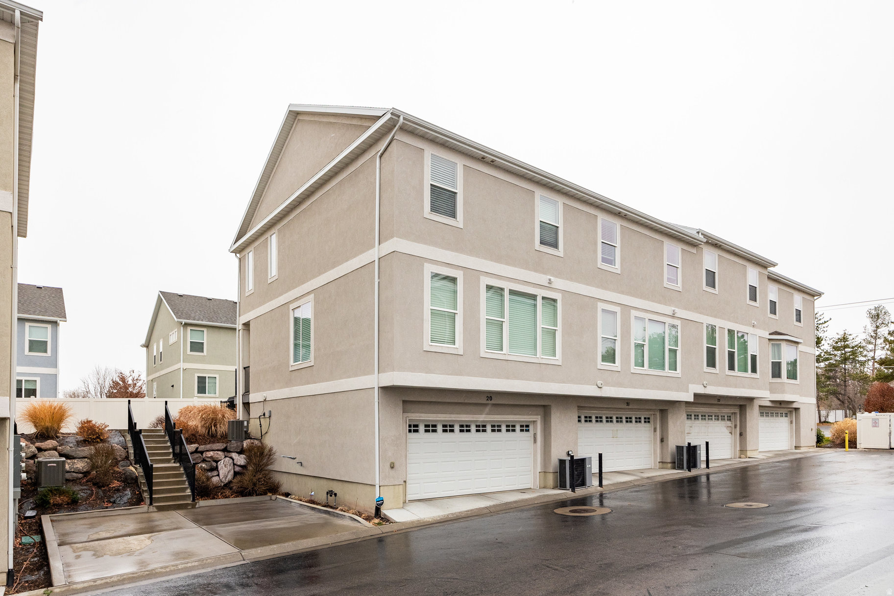 GLENMORE VILLAGE - Residential