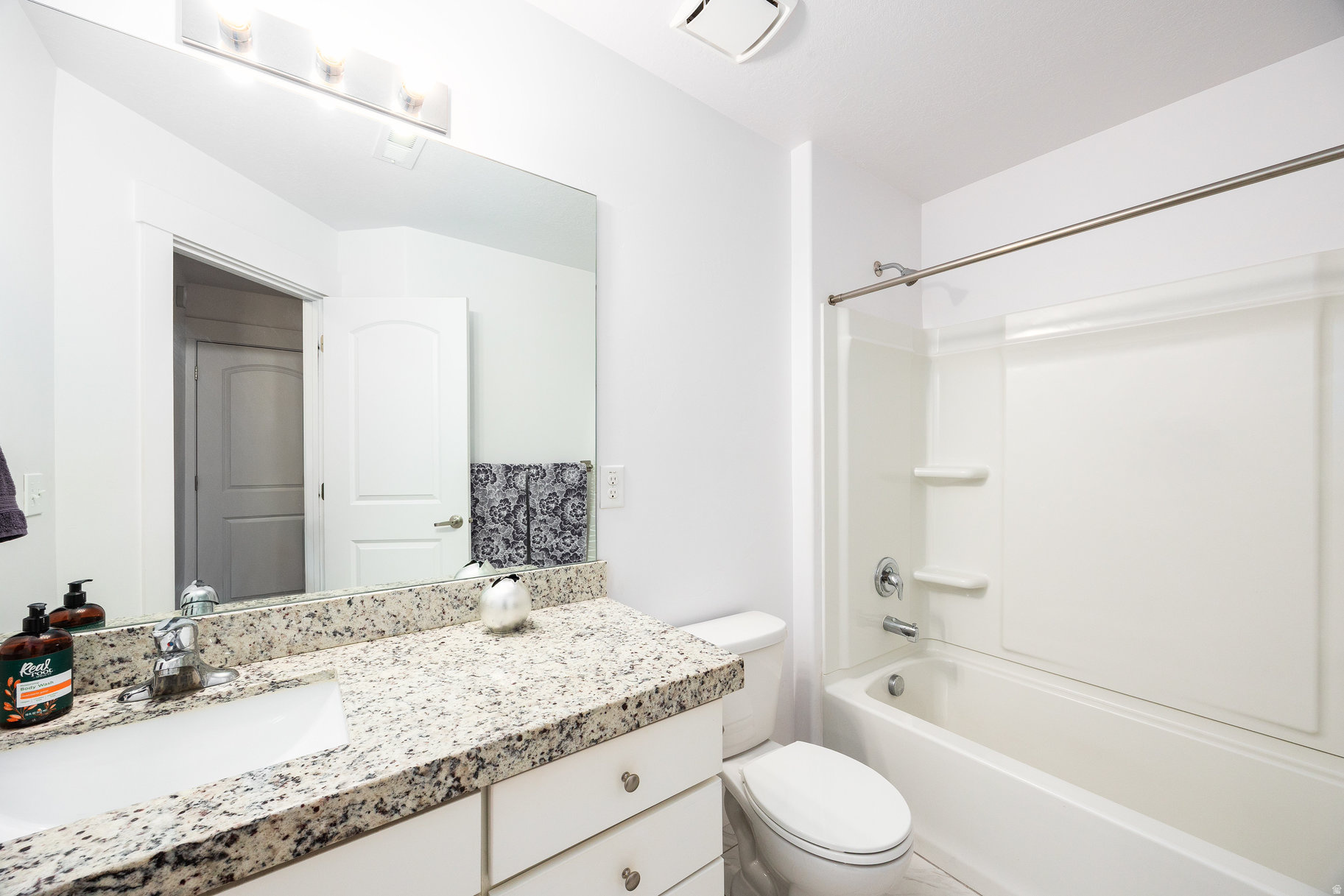 GLENMORE VILLAGE - Residential