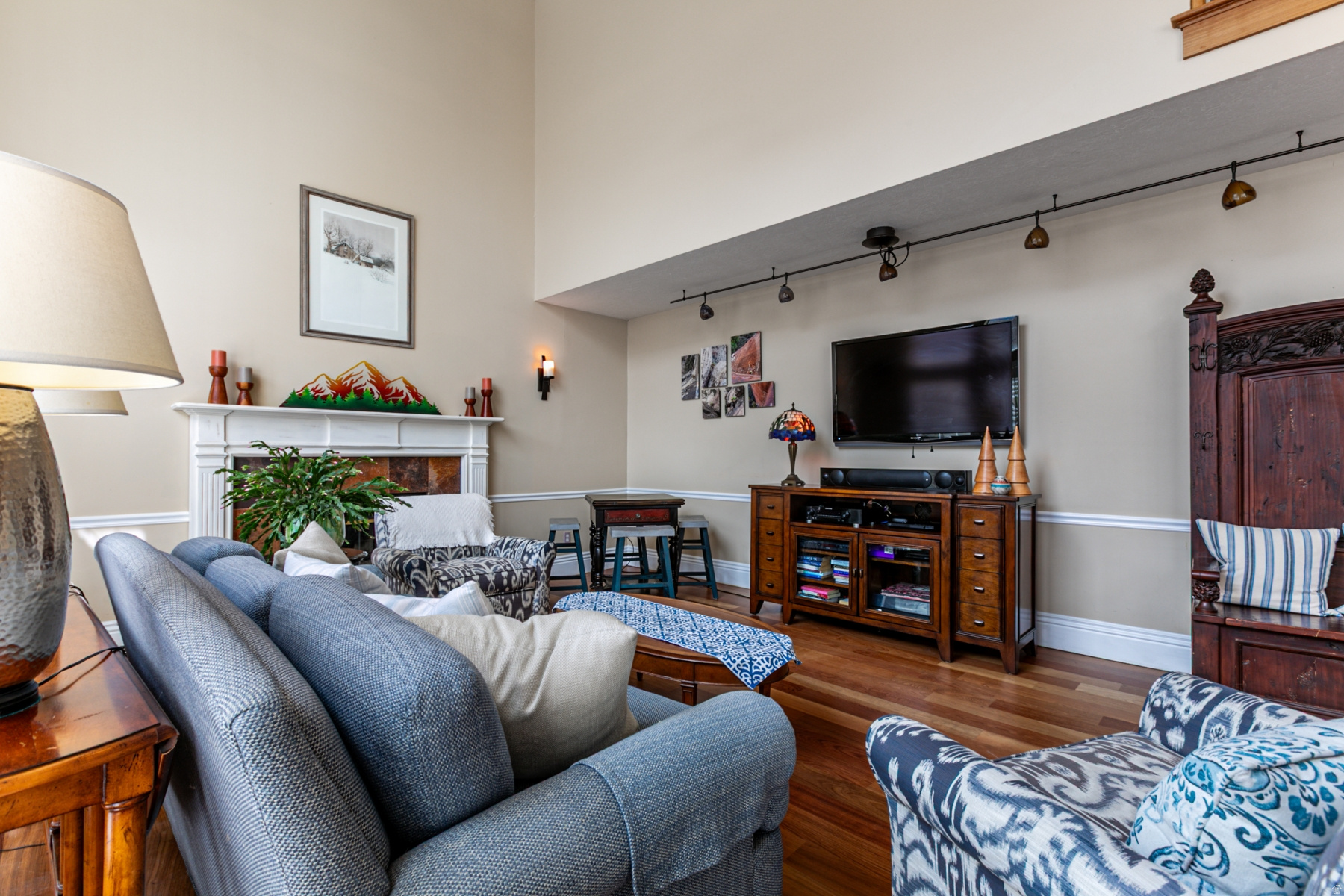 BELL OAKS - Residential