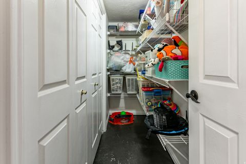 Tiny photo for 3240 E GRANITE POINT CIR, Sandy, UT 84092 (MLS # 2123863)