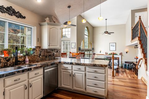 Tiny photo for 3240 E GRANITE POINT CIR, Sandy, UT 84092 (MLS # 2123863)