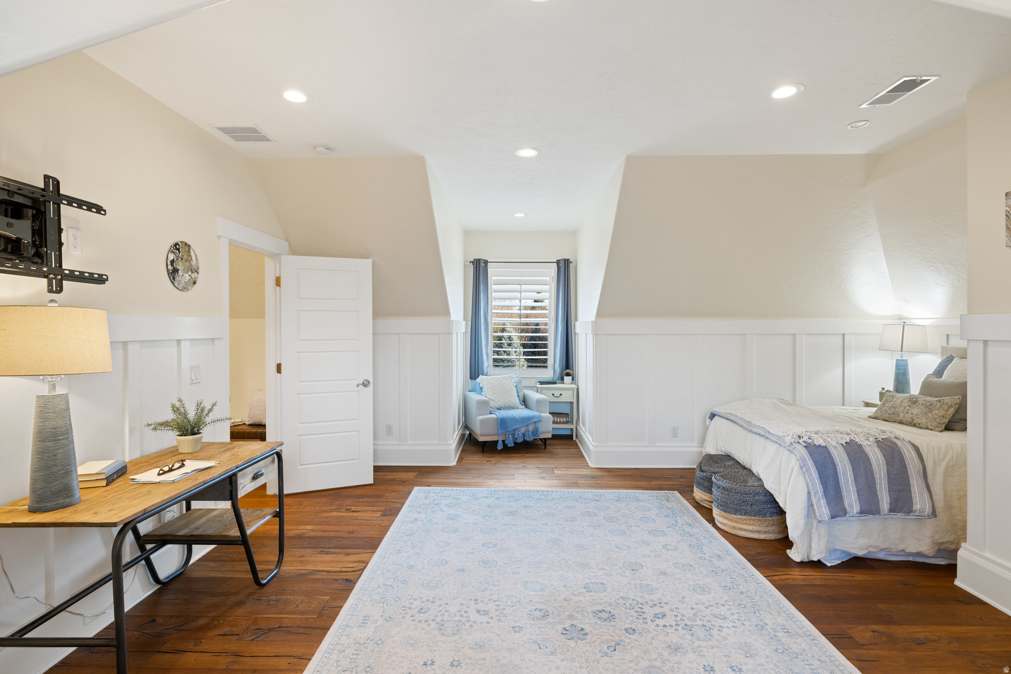 EAST MOUNTAIN ESTATES - Residential