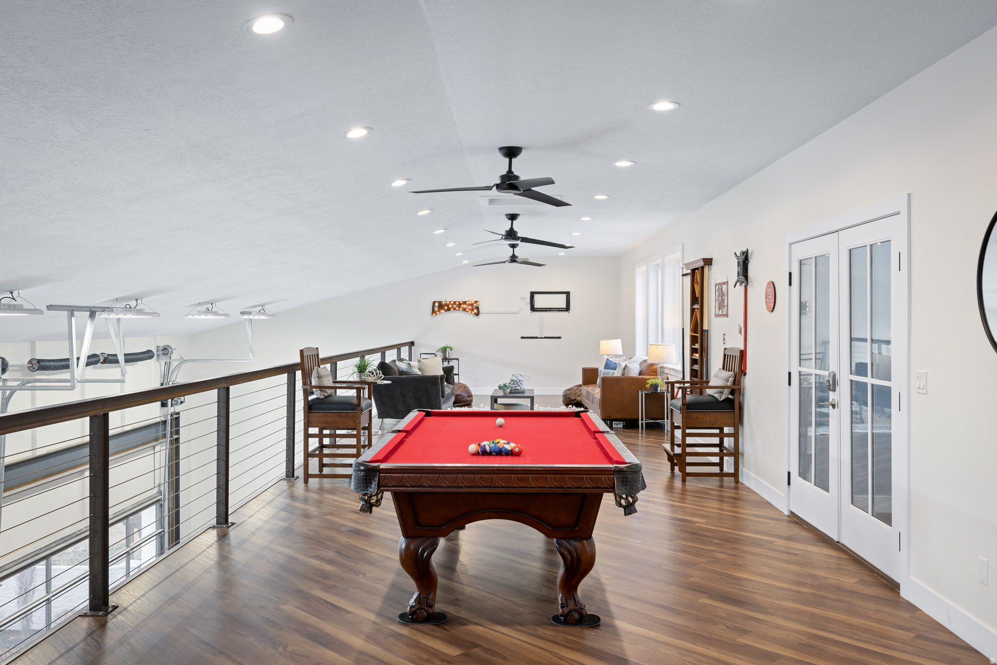 EAST MOUNTAIN ESTATES - Residential