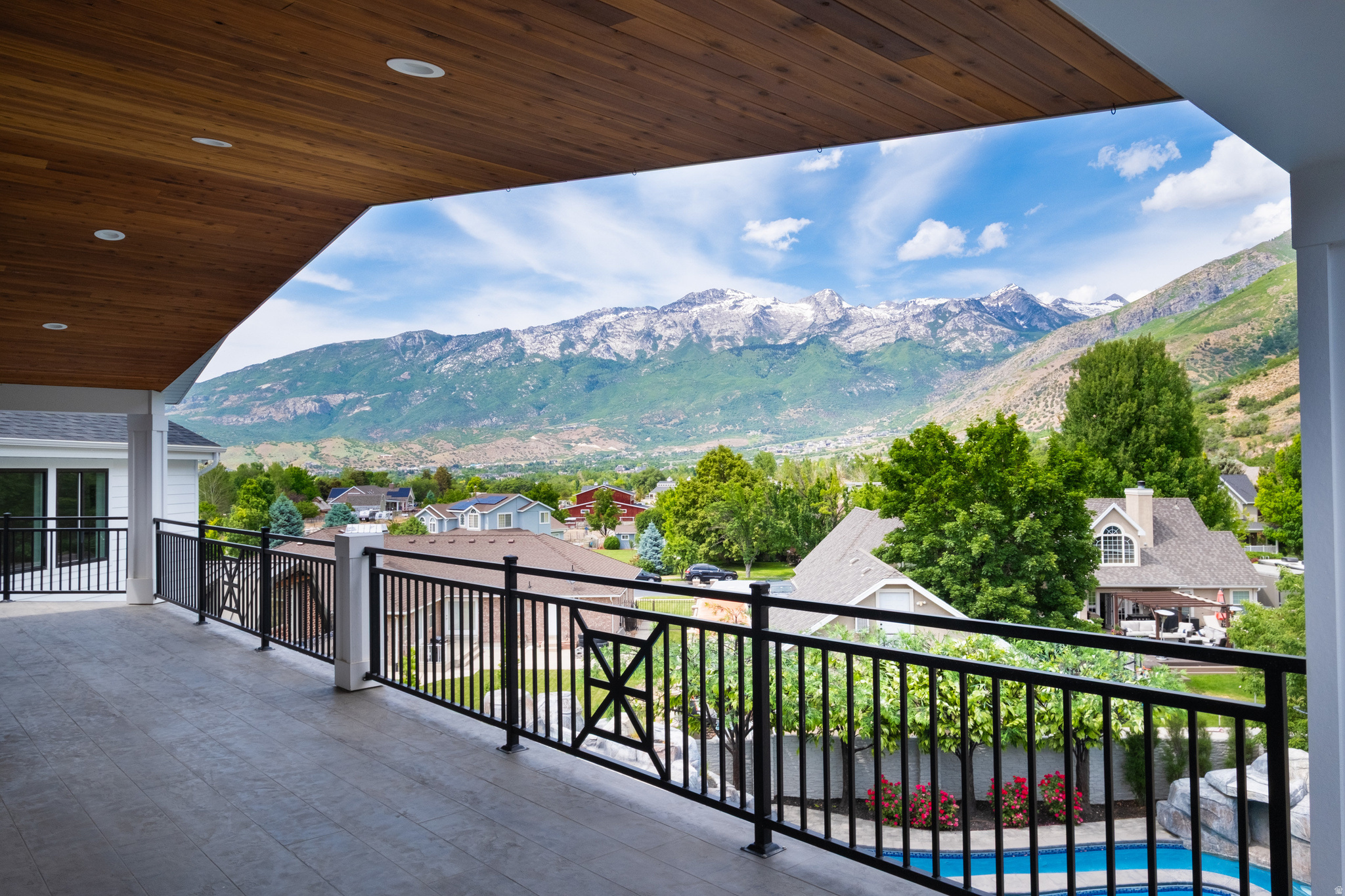 EAST MOUNTAIN ESTATES - Residential