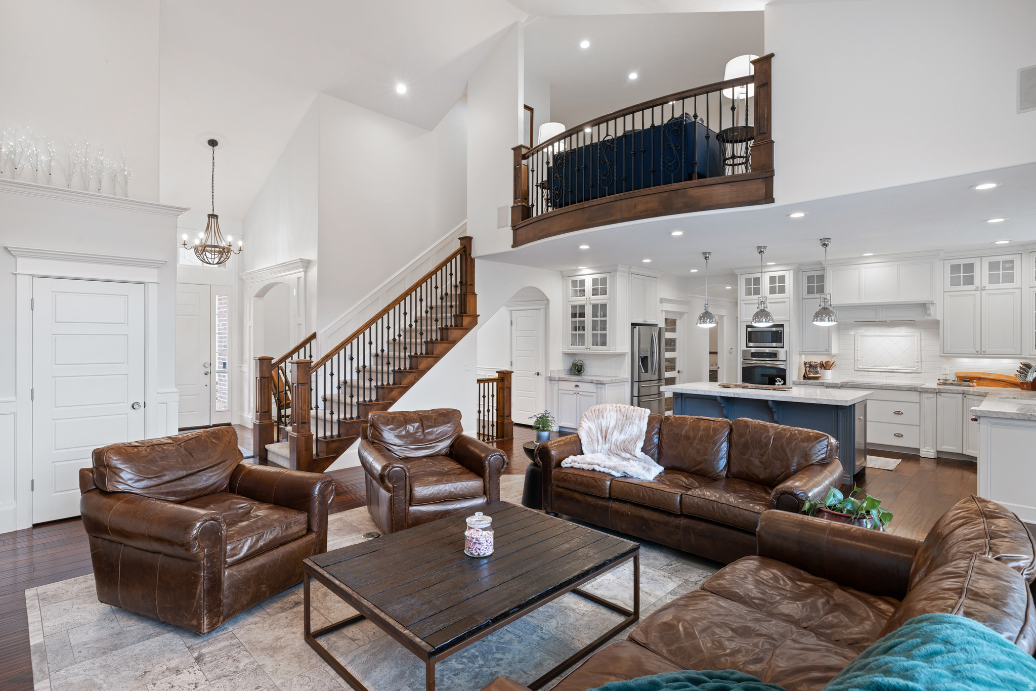 EAST MOUNTAIN ESTATES - Residential