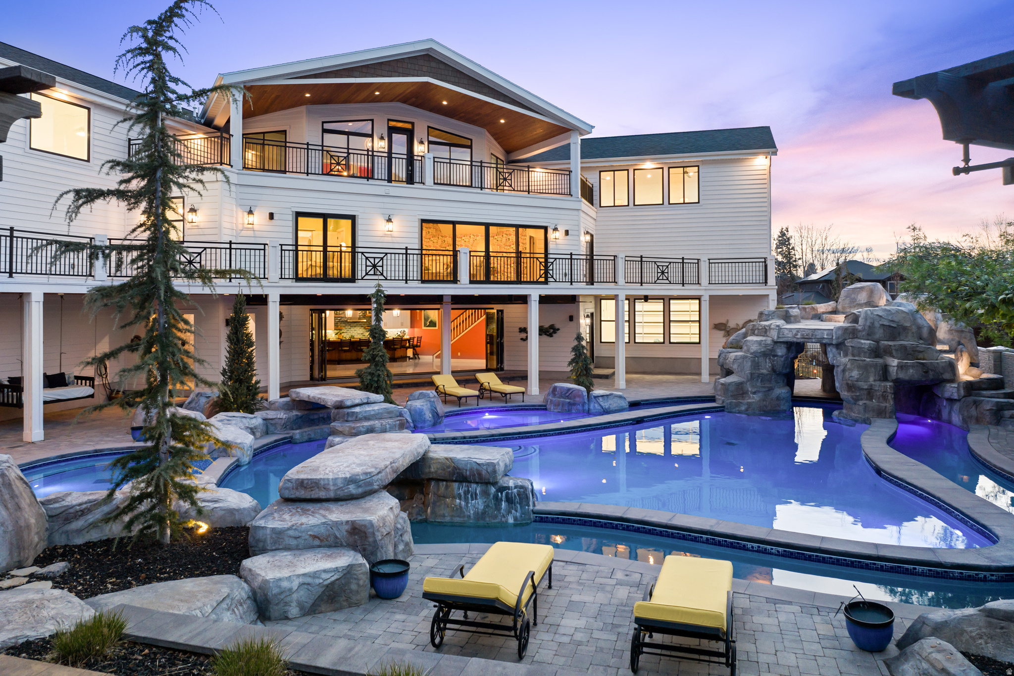 EAST MOUNTAIN ESTATES - Residential