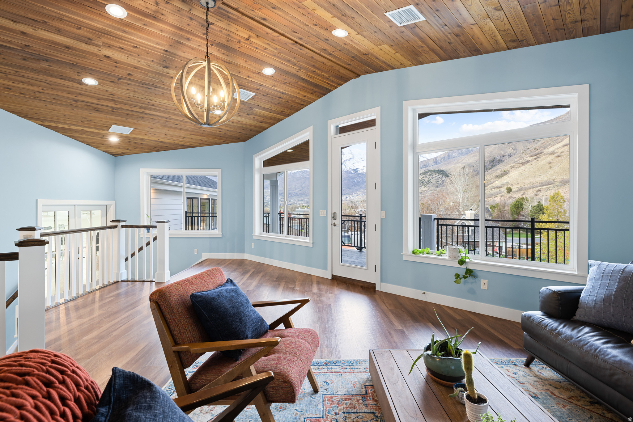 EAST MOUNTAIN ESTATES - Residential