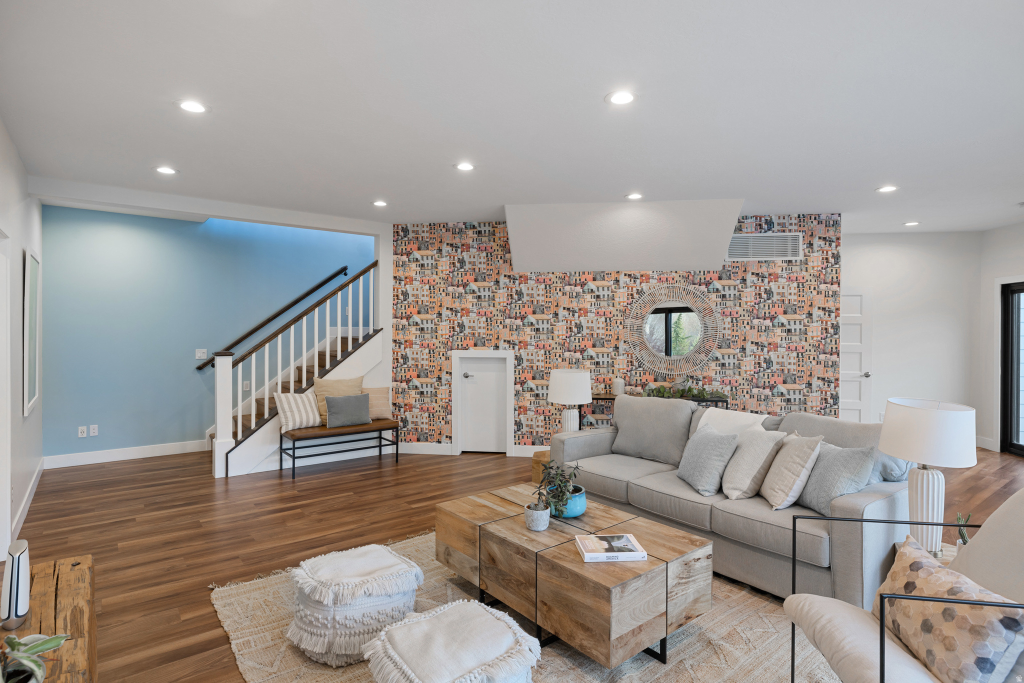 EAST MOUNTAIN ESTATES - Residential