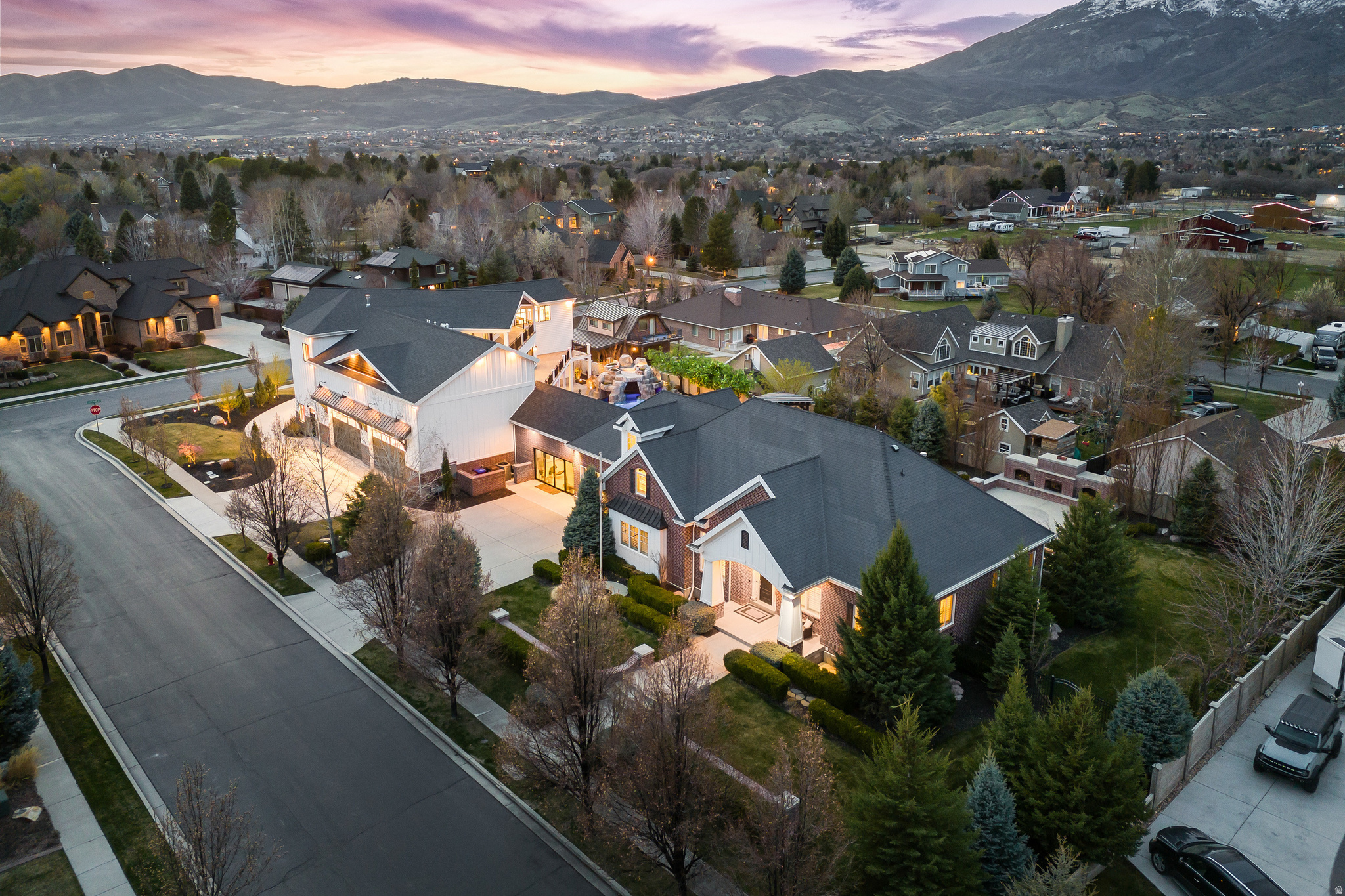 EAST MOUNTAIN ESTATES - Residential