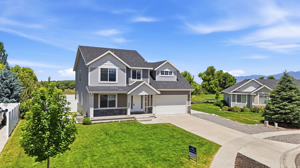 Photo of 873 E 675 N, Wellsville, UT 84339 (MLS # 2165928)