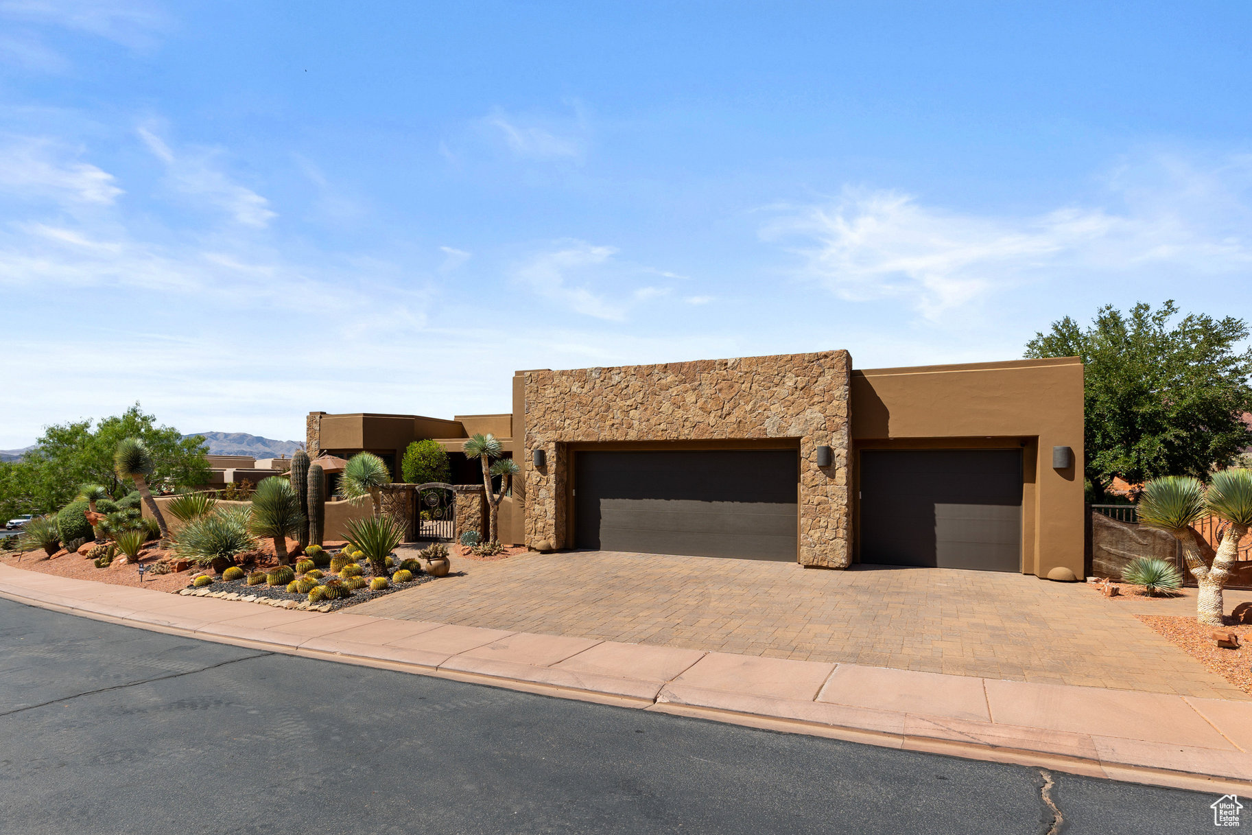 THE CLIFFS OF SNOW CANYON - Residential