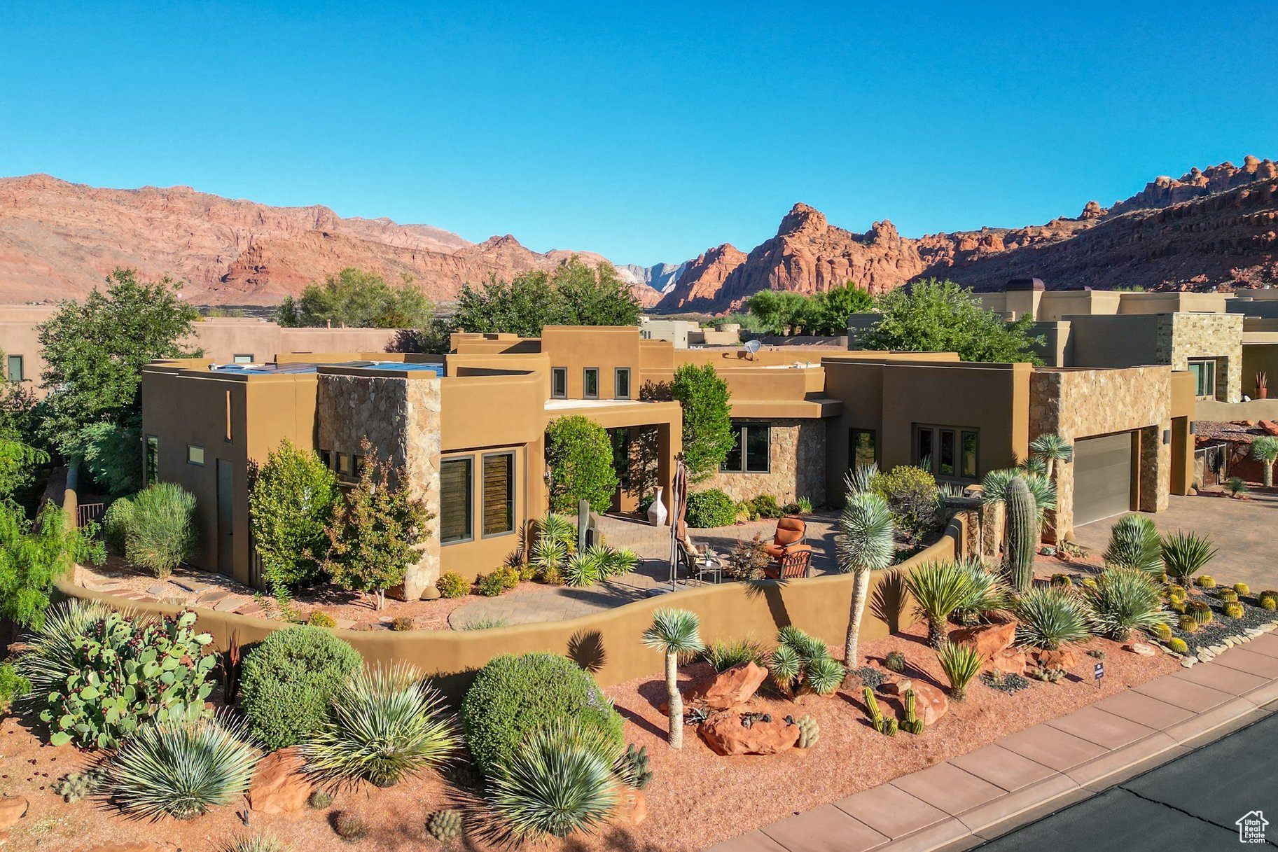 THE CLIFFS OF SNOW CANYON - Residential