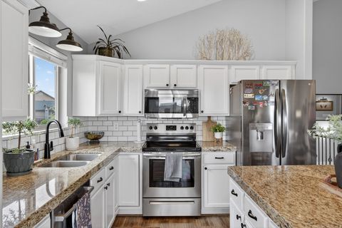 Tiny photo for 2257 W 2120 N, Lehi, UT 84043 (MLS # 2147887)