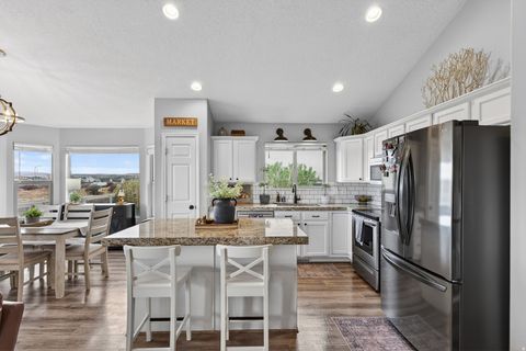 Tiny photo for 2257 W 2120 N, Lehi, UT 84043 (MLS # 2147887)