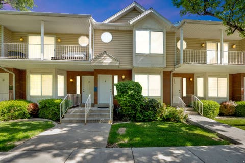 Townhouse For Sale - 223 W 2230 #18<br/> Provo, UT 84604