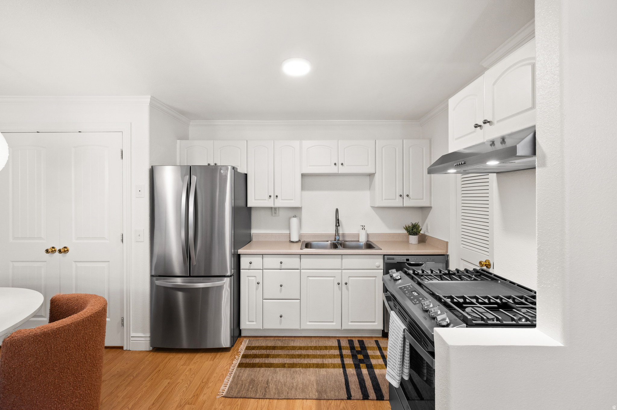 CREEKSIDE - Residential