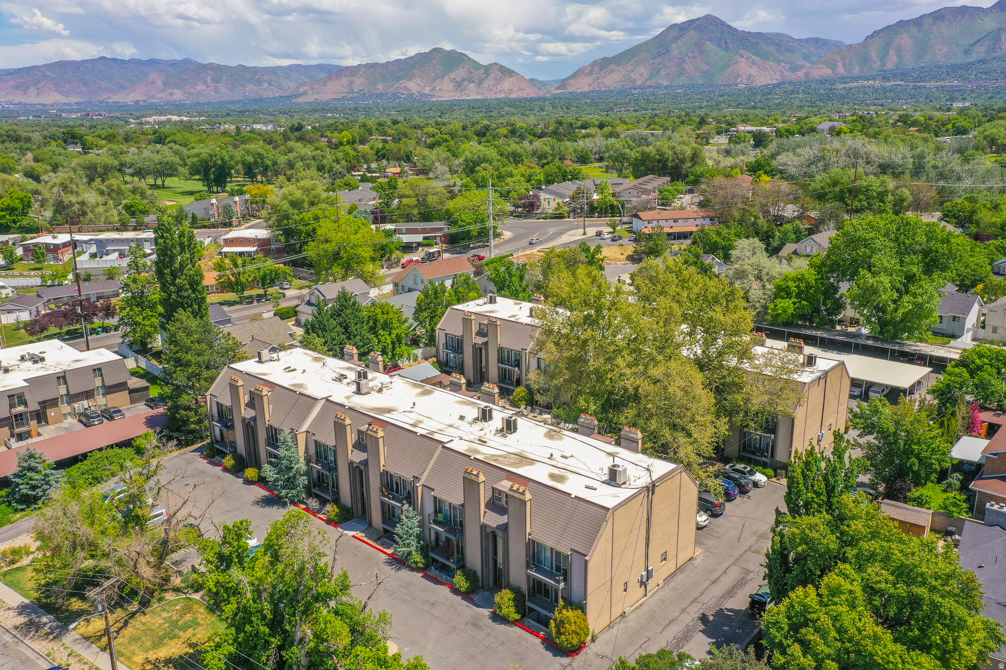 CREEKSIDE - Residential