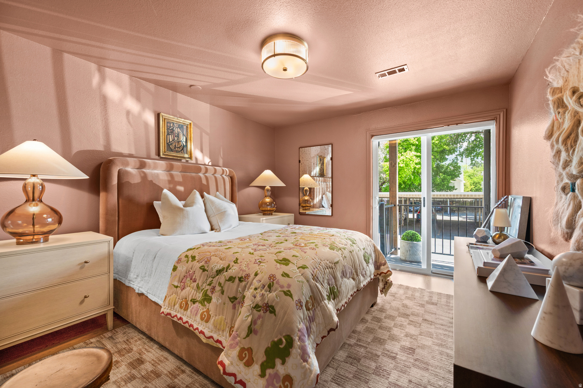 CREEKSIDE - Residential