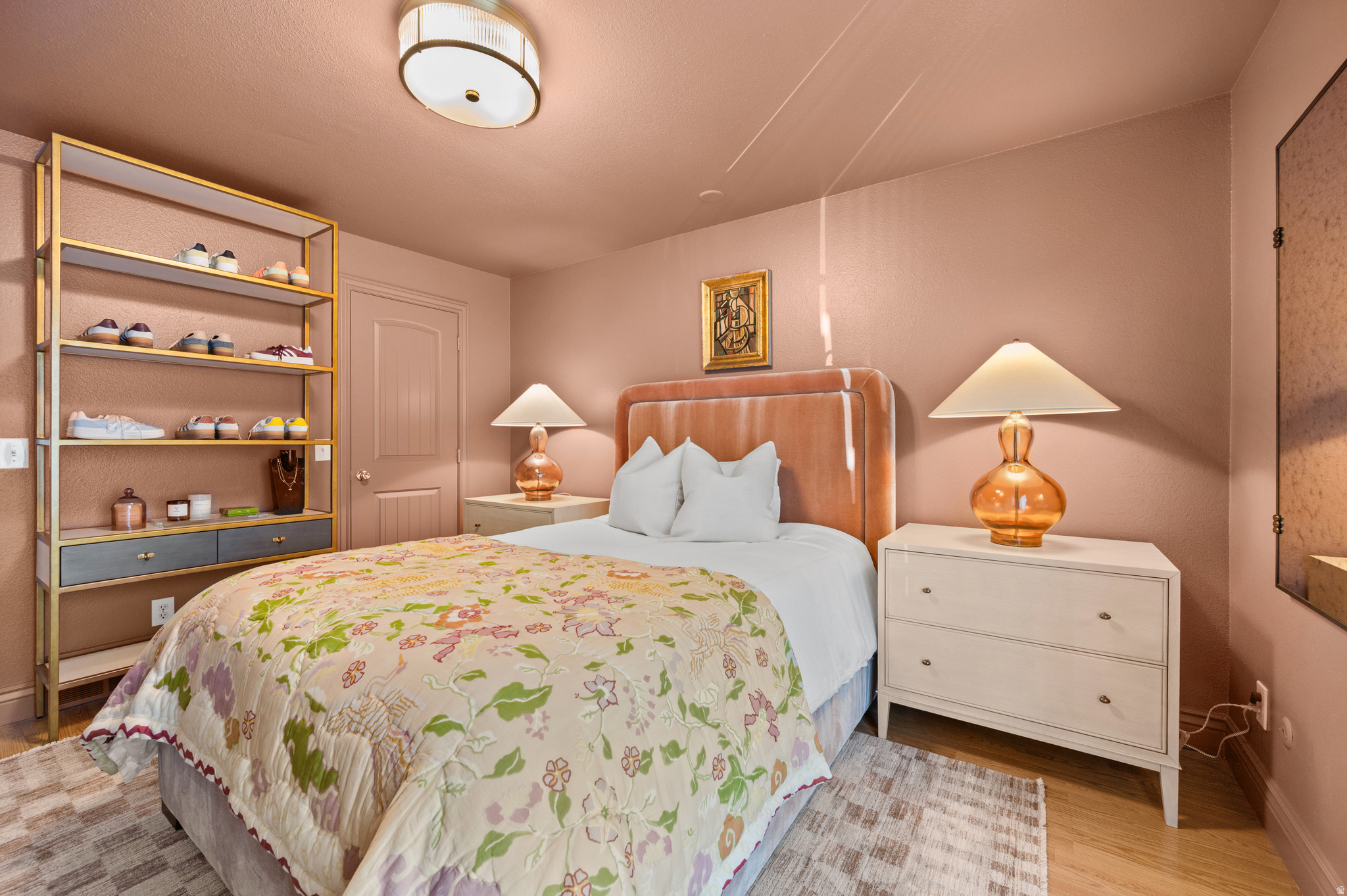 CREEKSIDE - Residential