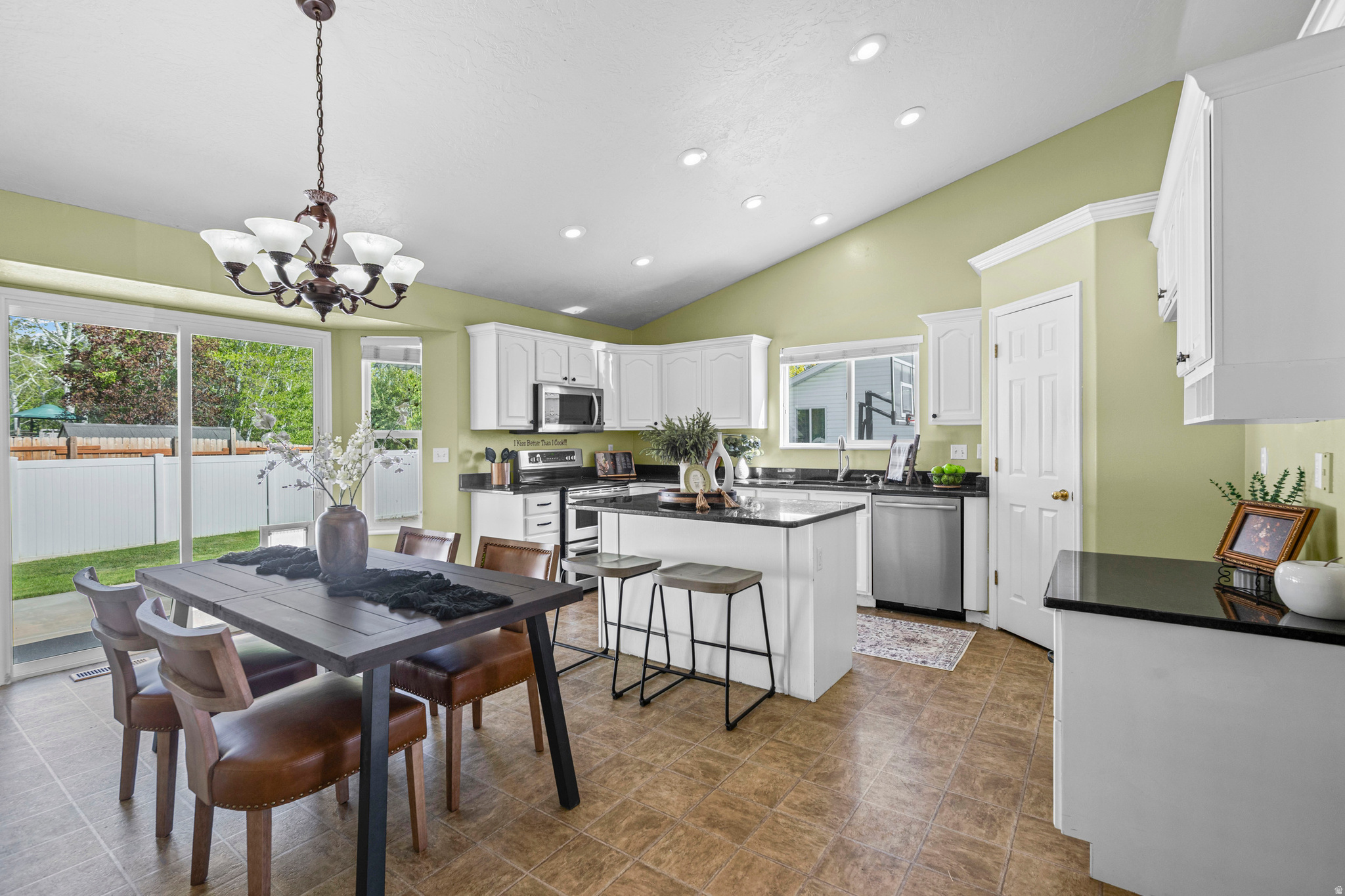 RIVER MEADOWS - Residential