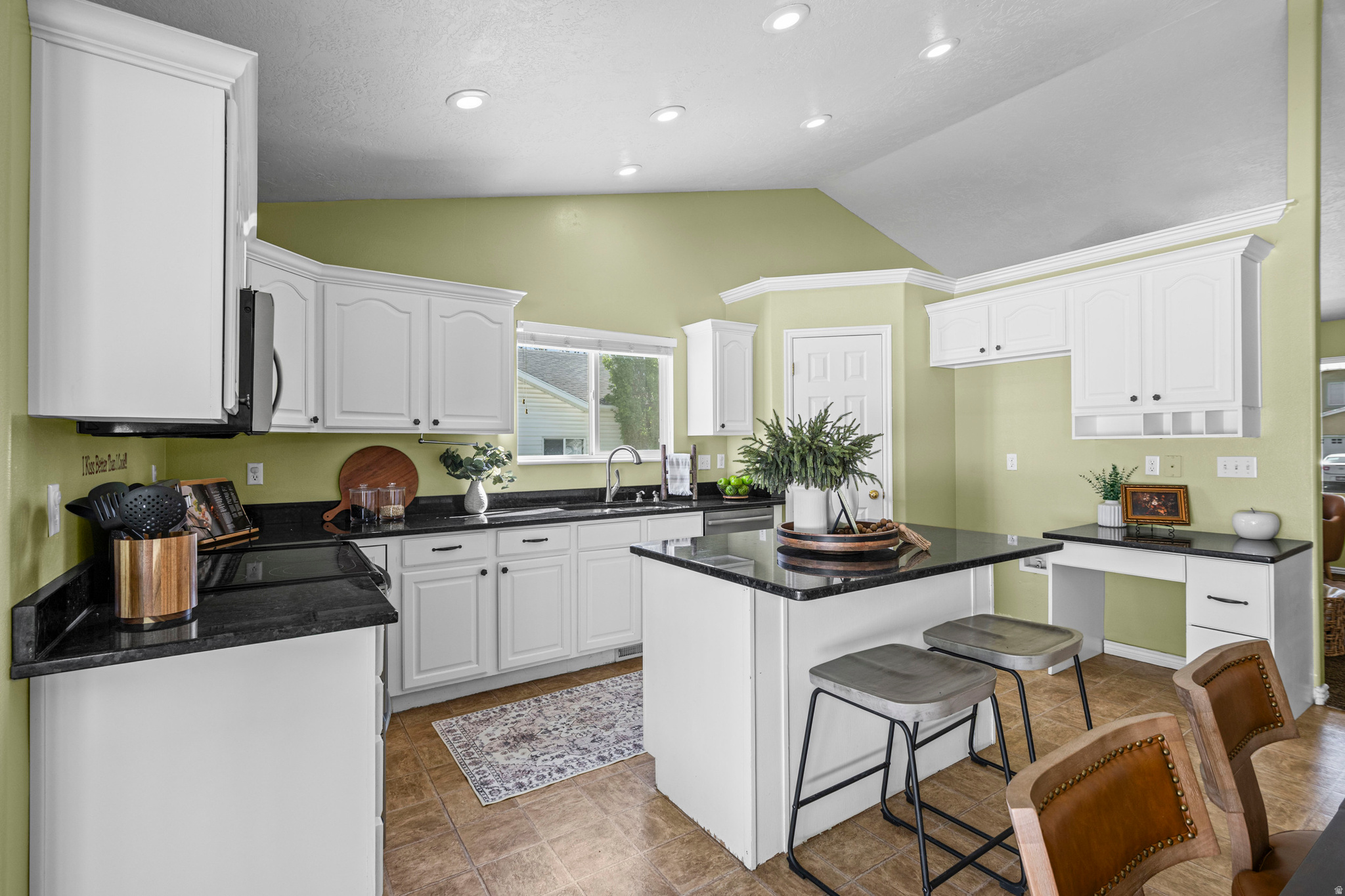 RIVER MEADOWS - Residential