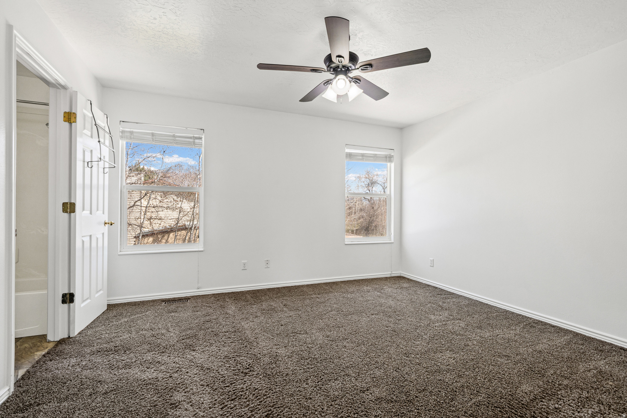 RIVER MEADOWS - Residential