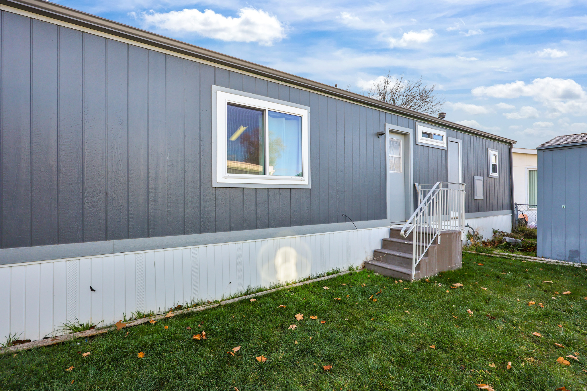 RIVERDALE - Residential