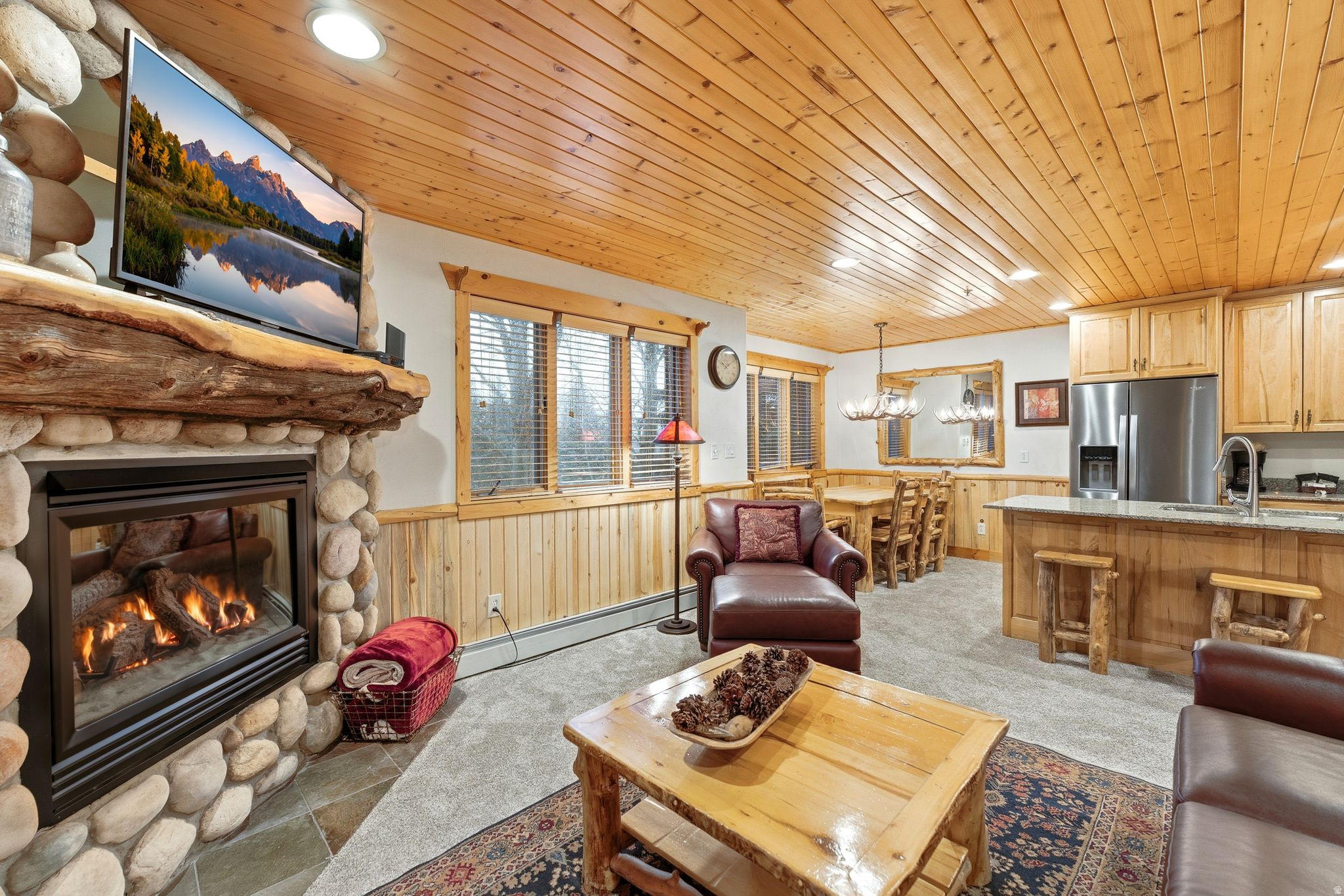 TIMBER WOLF LODGE CONDOS - Residential