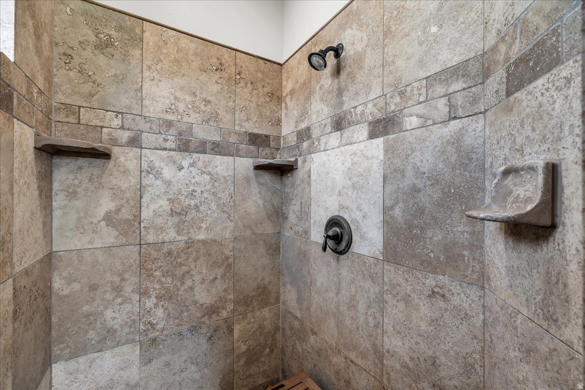 BRIDLE GATE ESTATES PH 1 - Residential