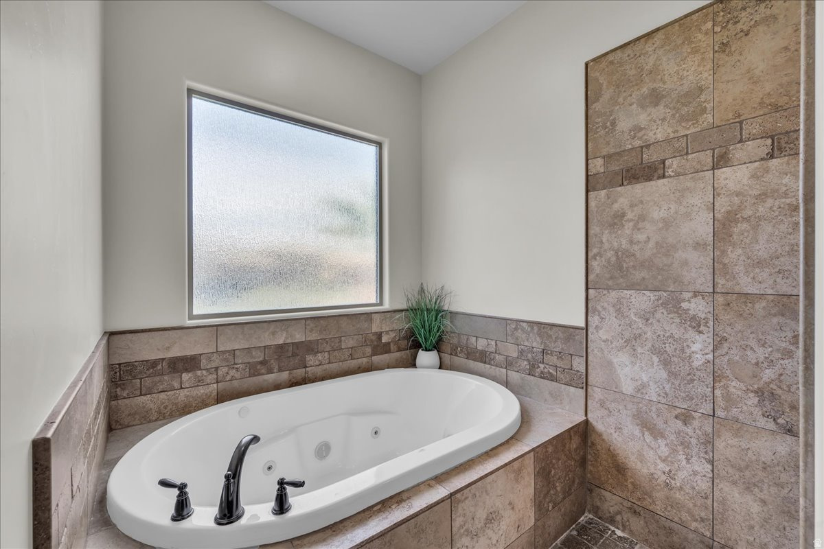 BRIDLE GATE ESTATES PH 1 - Residential