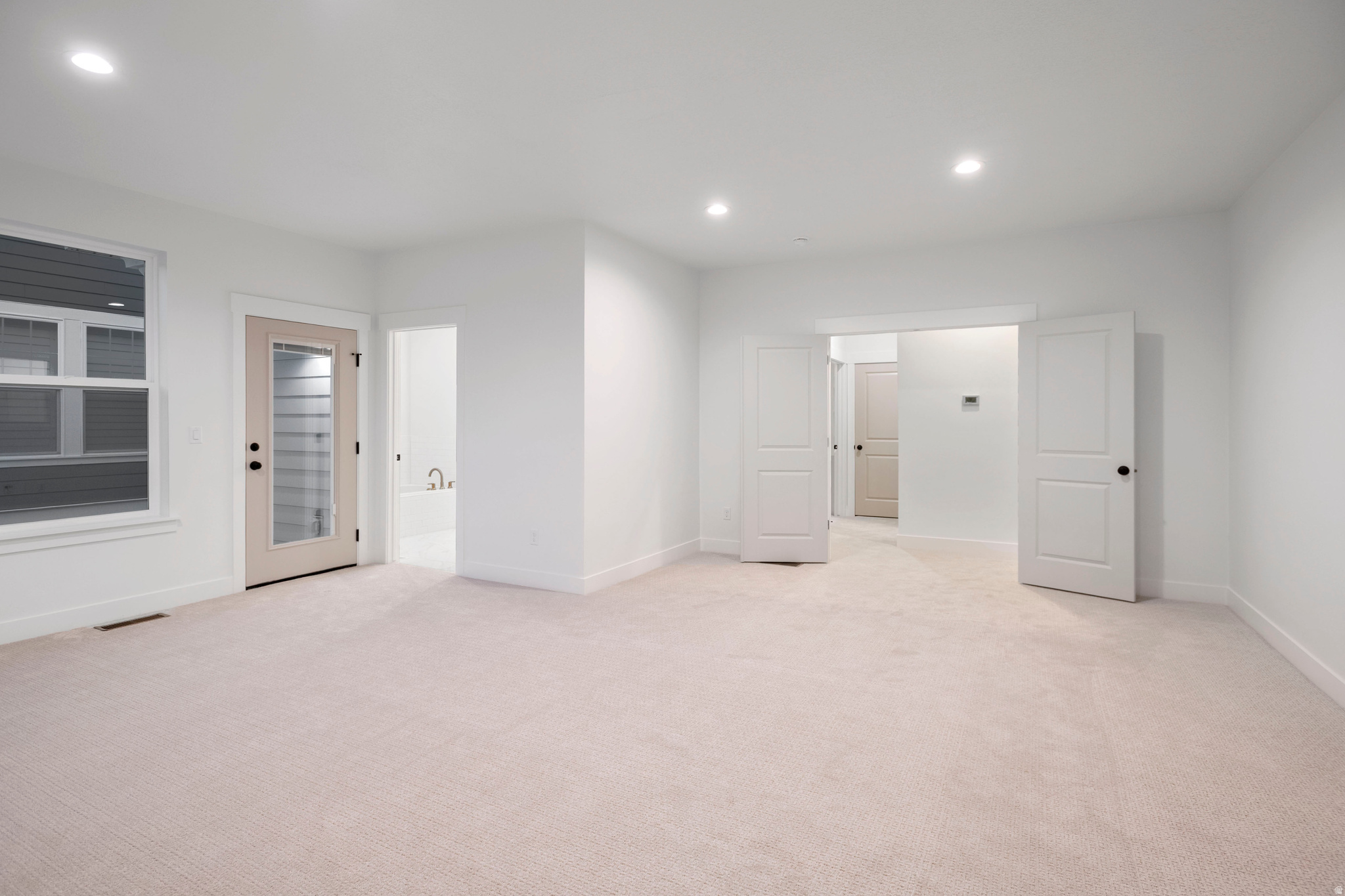 DAYBREAK - Residential