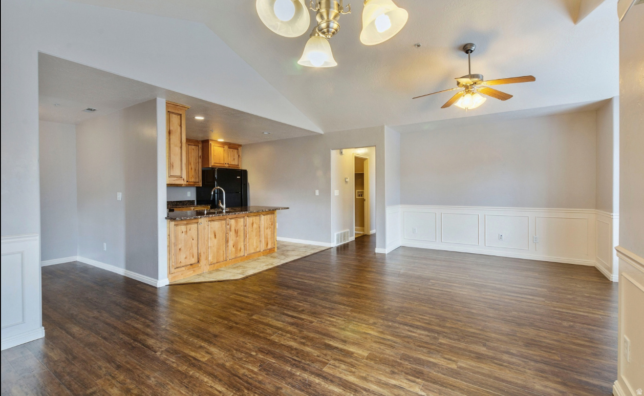 HAYMAKER RETREAT CONDO - Residential