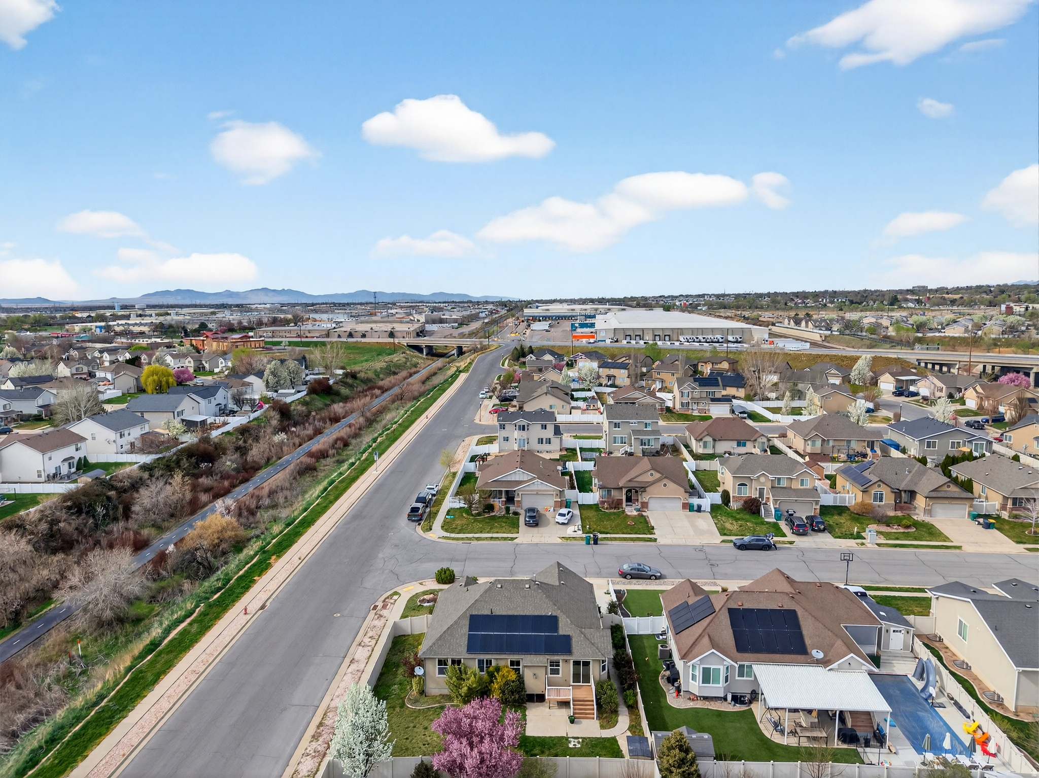 CHELEMES FARMS - Residential