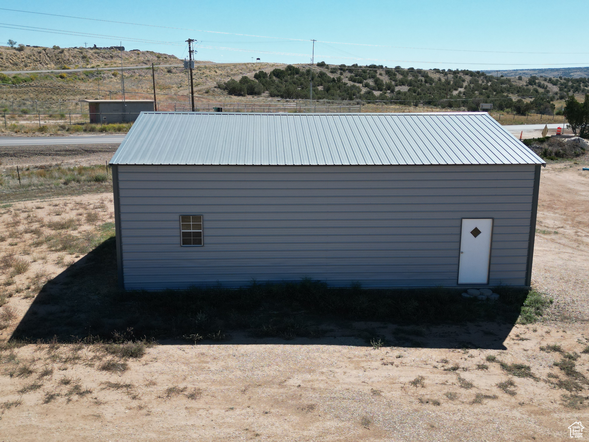 OLD FARM ROAD - Land