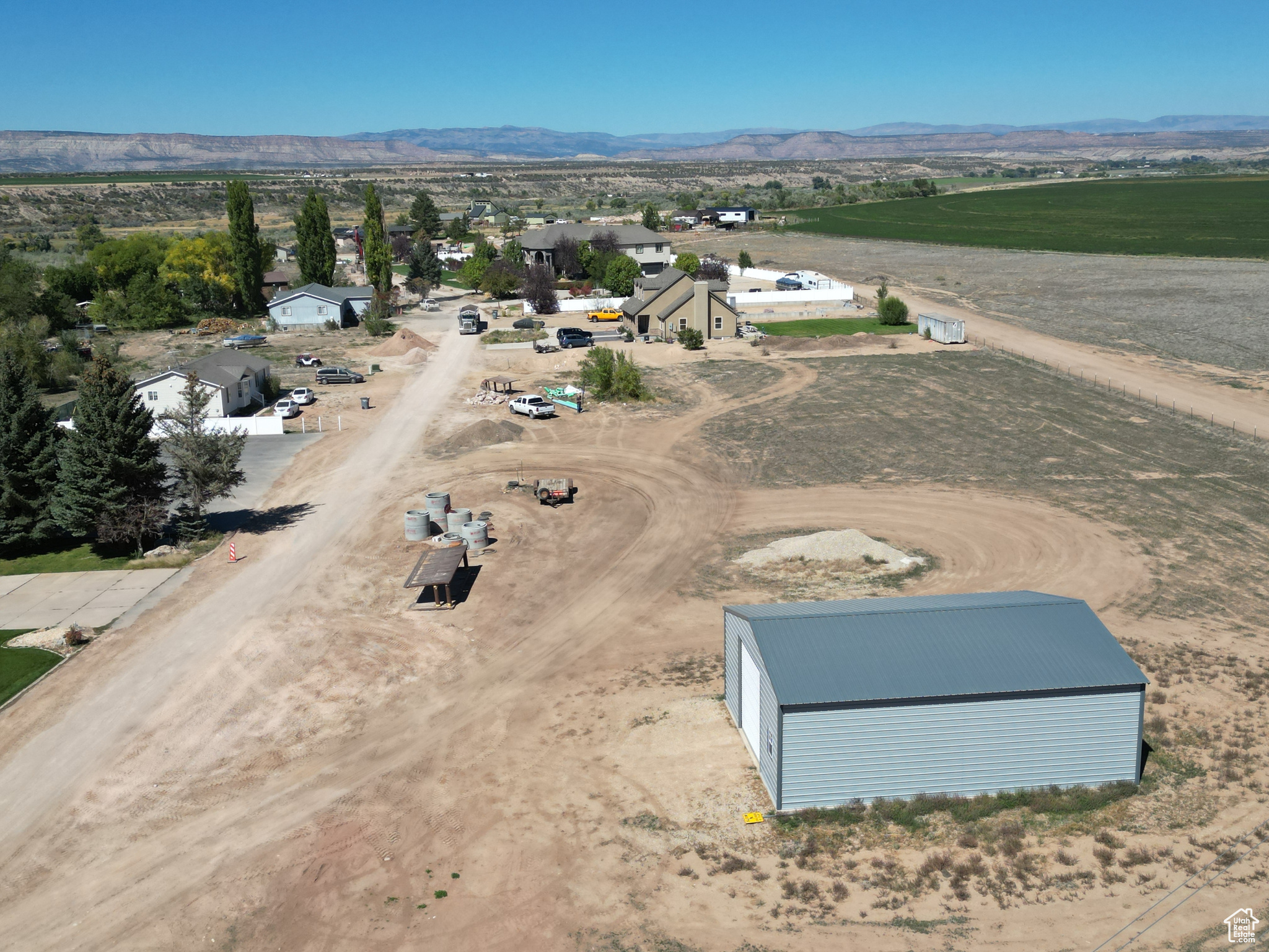 OLD FARM ROAD - Land