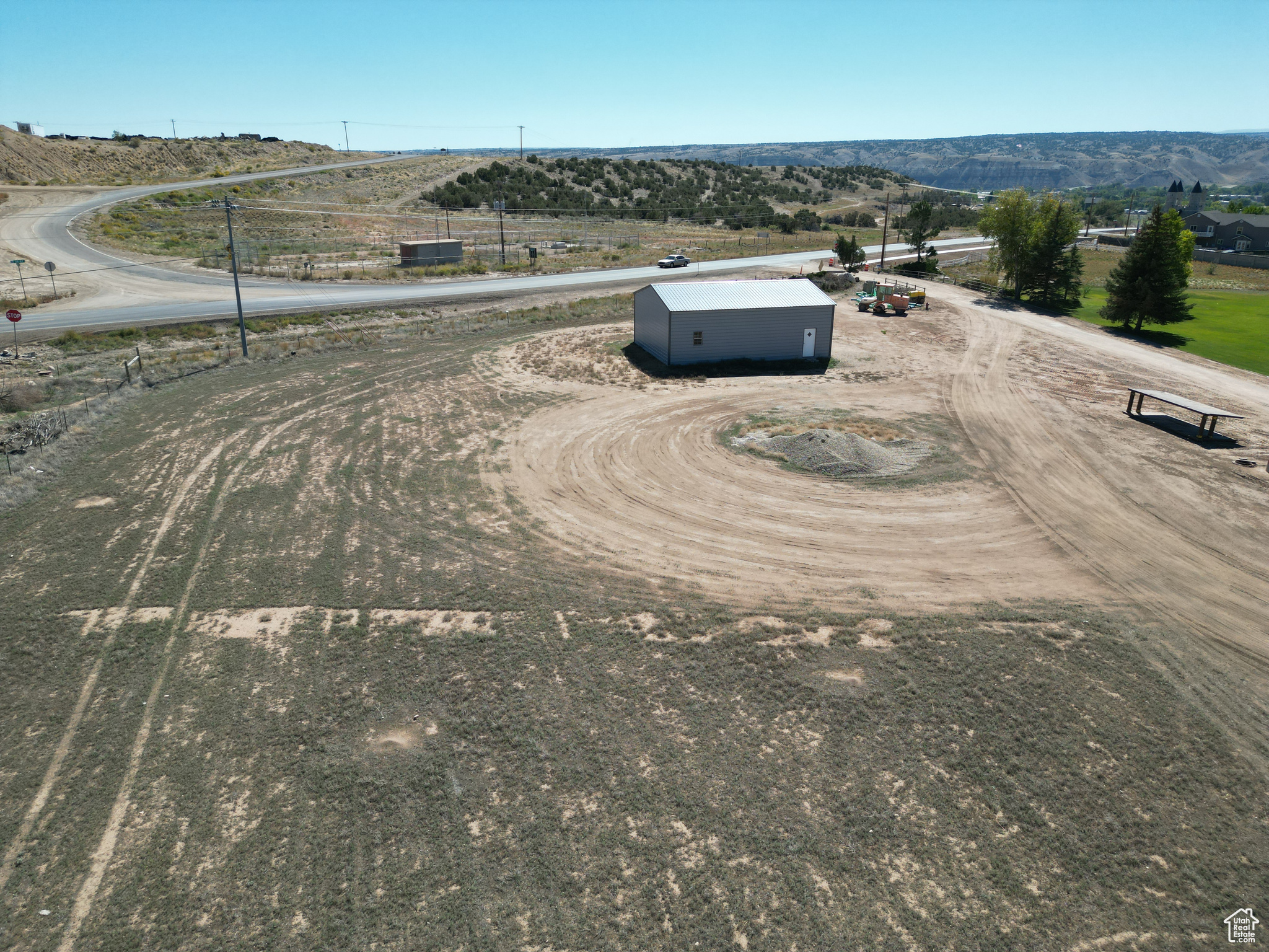 OLD FARM ROAD - Land