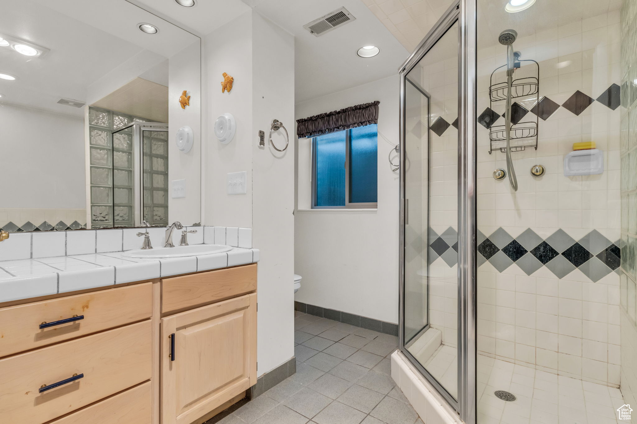 CLOVER CREST #3 - Residential