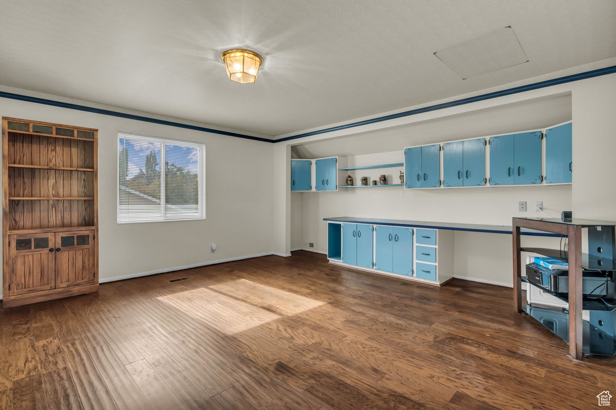 CLOVER CREST #3 - Residential