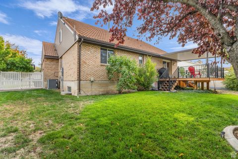 Tiny photo for 5200 S CLOVER MEADOW DR, Murray, UT 84123 (MLS # 2119771)