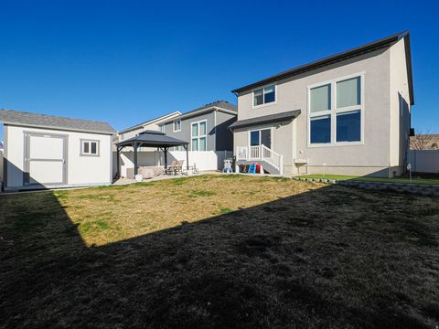 Tiny photo for 1441 W STONE GATE DR, Saratoga Springs, UT 84045 (MLS # 2142286)
