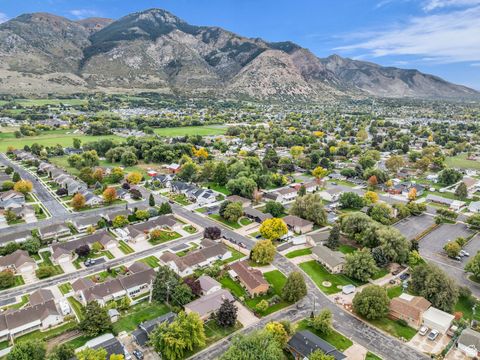 Tiny photo for 461 E 2175 N, North Ogden, UT 84414 (MLS # 2117242)