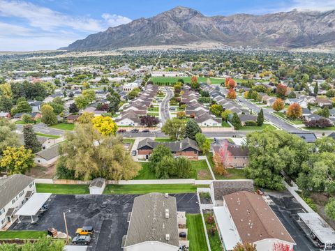 Tiny photo for 461 E 2175 N, North Ogden, UT 84414 (MLS # 2117242)