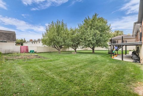 Tiny photo for 461 E 2175 N, North Ogden, UT 84414 (MLS # 2117242)